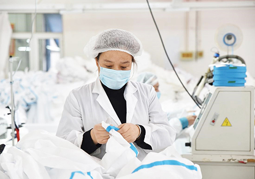 一次性防護(hù)服的結(jié)構(gòu)特點(diǎn)和使用方法